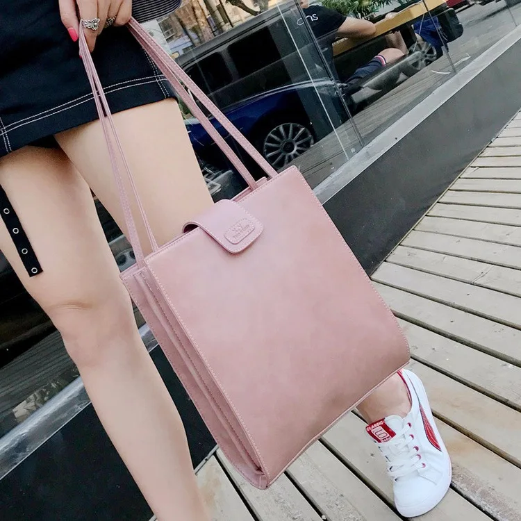 4686595007_1738222037