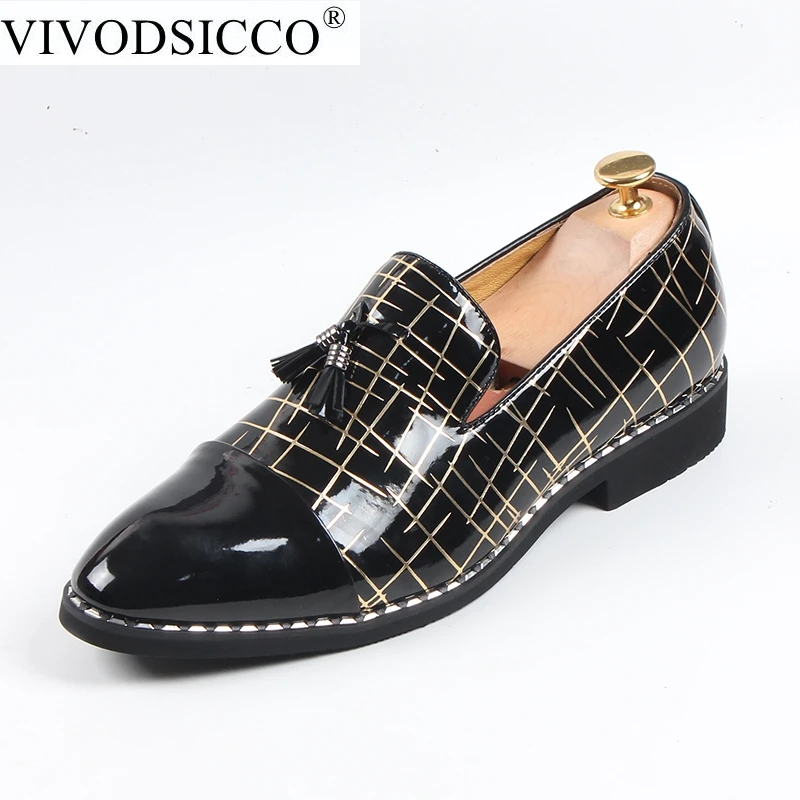Mode Glissement Hommes Slippe Avec Sur En Gland Mocassins Appartements Cuir Fumer rouge Vivodsicco Et Partie De Des Chaussures Brevet Le Bal Nouveau Conduite Noir PX8n0wOk