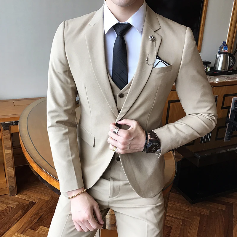 ( Jacket + Vests + Pants ) 2018 New Men's Gentleman England Solid Color Three-piece Business Wedding Dress Suits Men Formal Suit
