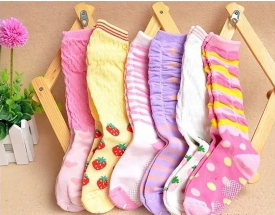 Детские облегающие носки для малышей теплые носки красные, белые и фиолетовые, желтые, и розничная WS521