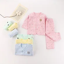 Осенняя одежда для новорожденных одежда с длинными рукавами и v-образным вырезом из чистого хлопка с принтом эластичные штаны повседневное нижнее белье для мальчиков и девочек