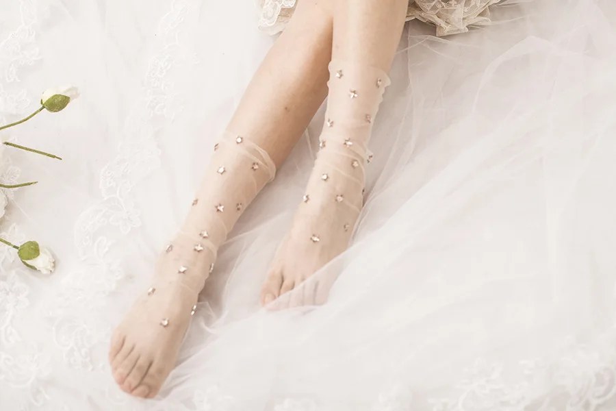 Летние ультратонкие классные носки для женщин, японские дышащие блестящие носки звезды, прозрачные сетчатые уличные шелковые прозрачные носки