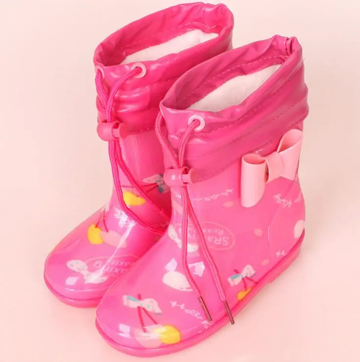 Новые детские ботинки, Детские дождевые ботинки с мультяшным принтом для девочек, детская непромокаемая обувь с бантом, водонепроницаемые детские резиновые ботинки, детская обувь - Цвет: Розово-красный