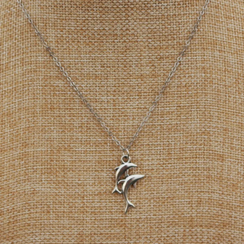 N818 Retro Dolphin Pendant Necklace Fashion Jewelry Shark Collares Chain Necklaces Bijoux For Women 2018 One Direction Promotion N818 Retro Dolphin Pendant Necklace Fashion Jewelry Shark Collares Chain Necklaces Bijoux For Women 2018 One Direction Promotion