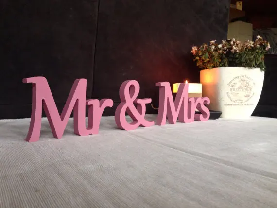 

free shipping Cursive PINK MR & MRS elegant freestanding wooden letters, Table Centre Pieces, wedding sign,