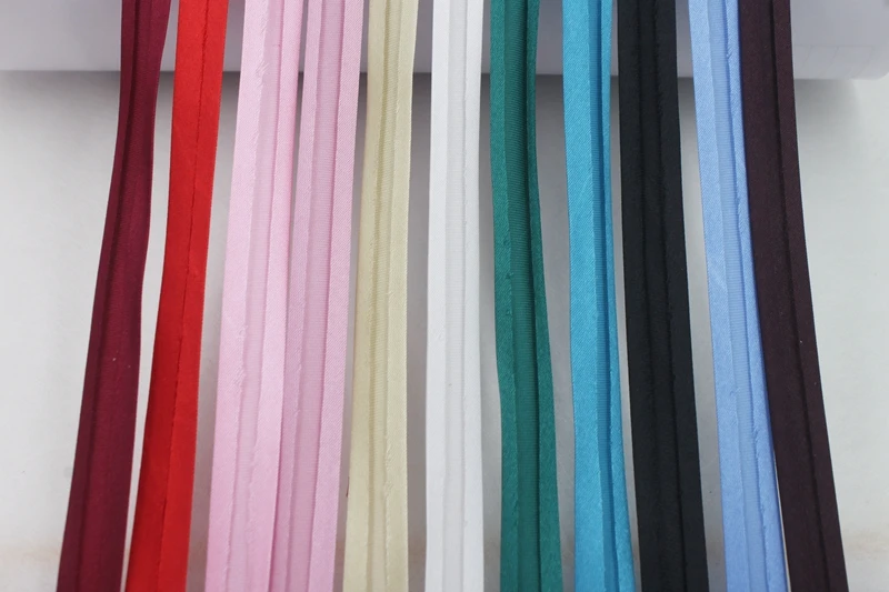 100 야드 폴리 에스터 5/8 (15mm) 새틴 바이어스 테이프 리본 바인딩 DIY 의류 봉제 및 트리밍 용 단색