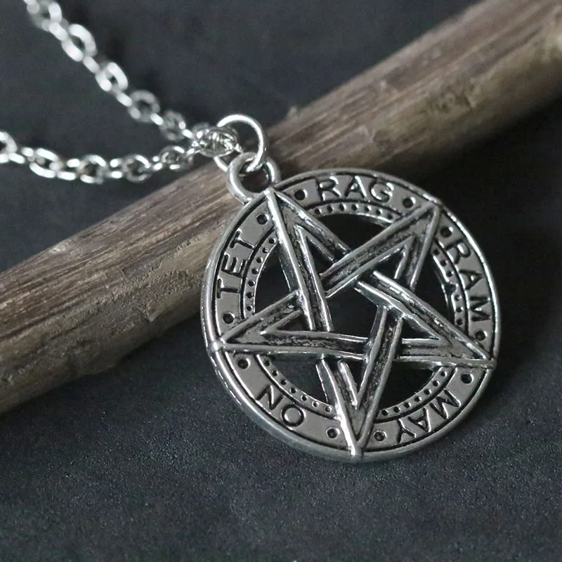 

Supernatural Pentacle Necklaces Vintage Pentagram Pour Five-pointed Star Pendant Necklace Silver MAY ON TET RAG RAM Religion