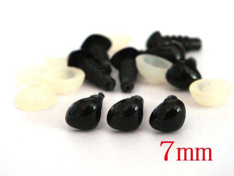 

60pcs 7mm Black Triangle Safety nose,Colored Doll nose,Toy nose,Doll Parts Animal nose,Plush nose,Plastic nose or eye
