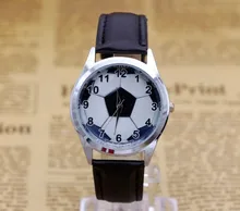 2017 Vente Chaude de football GARÇONS de Bande Dessinée Montre De Mode Belle Fille Enfants Montres PU Bracelet Montre À Quartz Enfants Robe Horloge