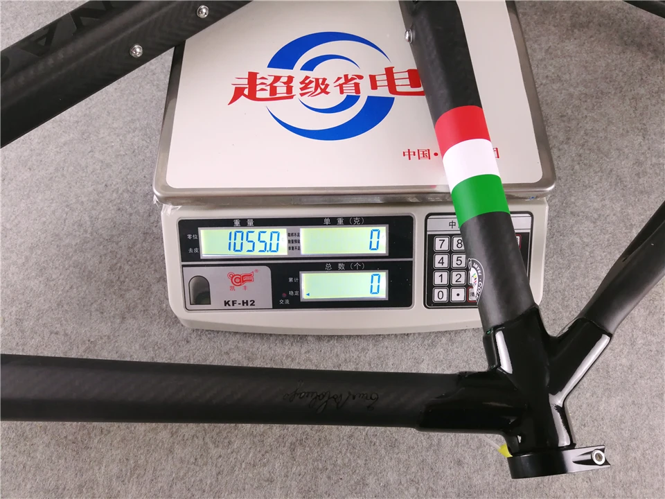 Excellent Many colors Colnago C60 C64 T1100 BOB Full carbon fiber road bike frameset carbon bike frame BB386 finish glossy/matte 8 Excellent Many colors Colnago C60 C64 T1100 BOB Full carbon fiber road bike frameset carbon bike frame BB386 finish glossy/matte 8