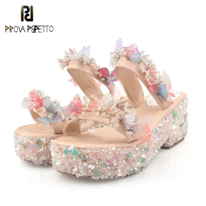 

Prova Perfetto Bling Bling Crystal Floraal Sandals Women Hollow Out High Heel Slipper Comfort Muffin Platform Pink Girl Shoes