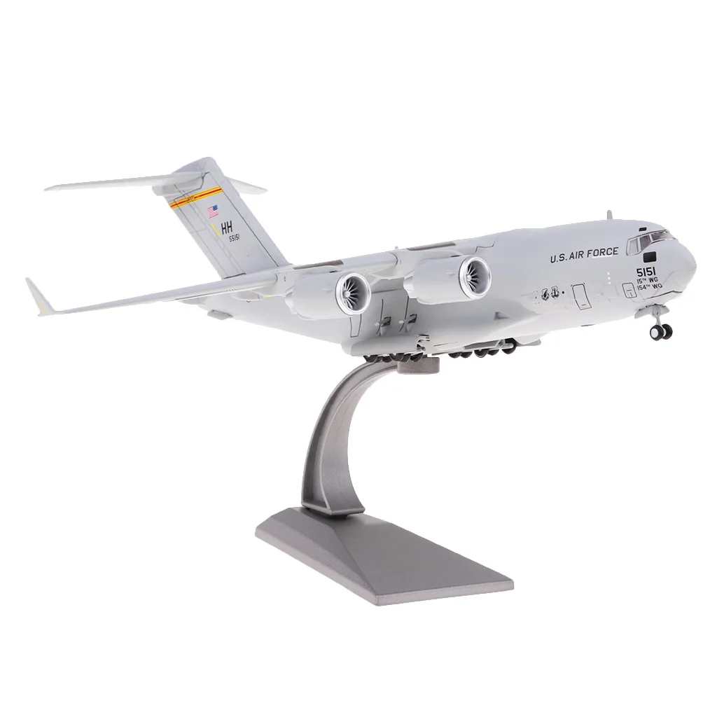 1:200 Scale Alloy C-17 Transport Plane Airplane  Toy Model Diecast Plane Model Toy Home Decoration Gift  Alloy material 