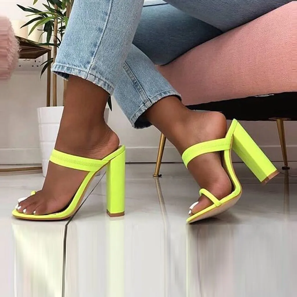 

2019 Summer Sandals Summer Sandals Slippers High Heels Sandals Hollow Women Shoes Sexy Slippers Pumpfemme ete shoes F1512