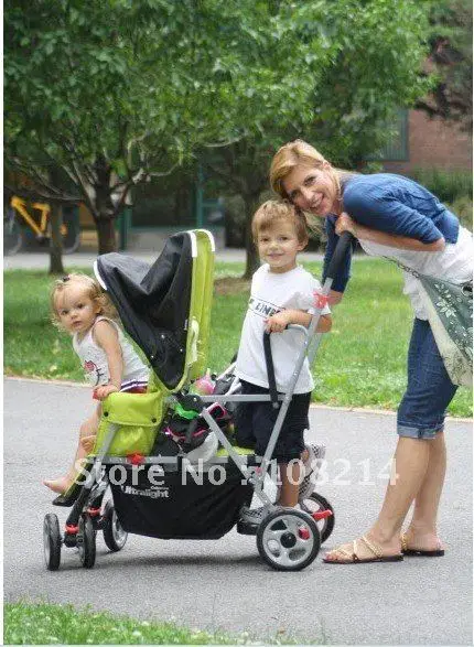 Коляска stokke v6. Малыши не поделили коляску. Ребенок в коляске. Коляска riko lider. Малыши не поделили коляску.