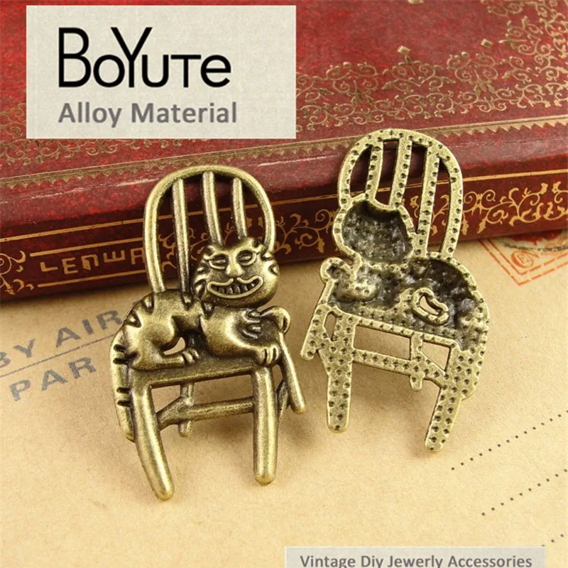 BoYuTe (40 Pieces/Lot) 20*35MM Vintage Chair Cat Charms Antique Bronze Plated Zinc Alloy Metal Trendy Pendant Diy Jewelry Making