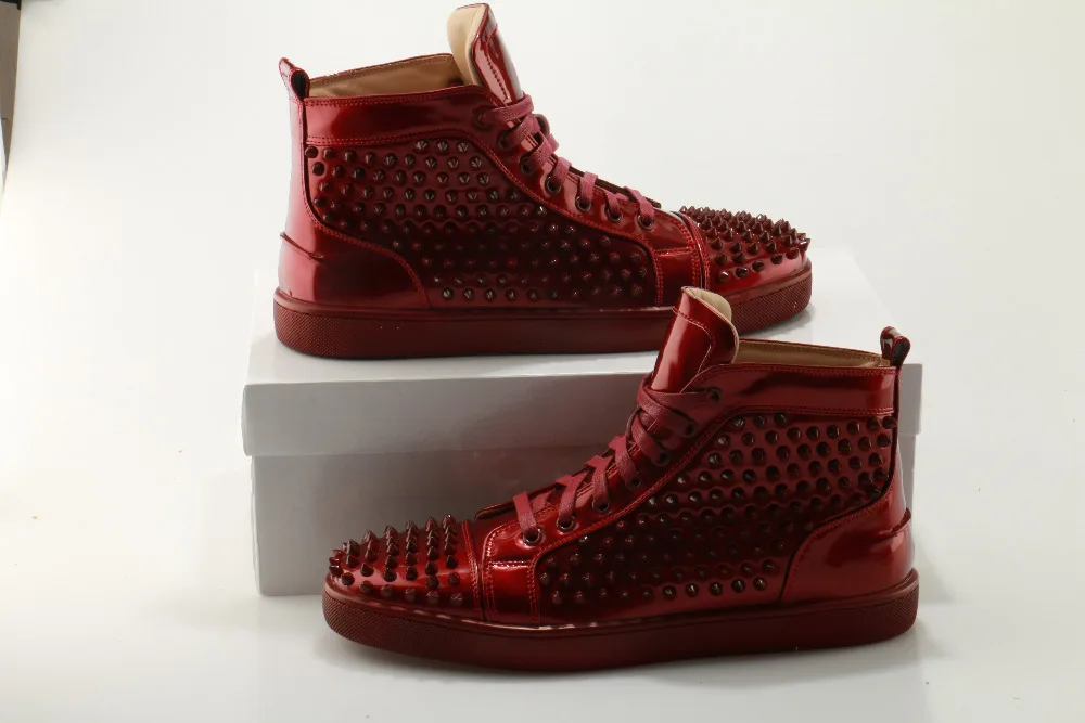 Casual Verni Mocassins Cuir Design Spikes Nouveau Zapatoshombre Clouté Hommes Lacets De Vin Étoiles Rivet Chaussures Svonces En Gamme Haut À HE9IW2DY