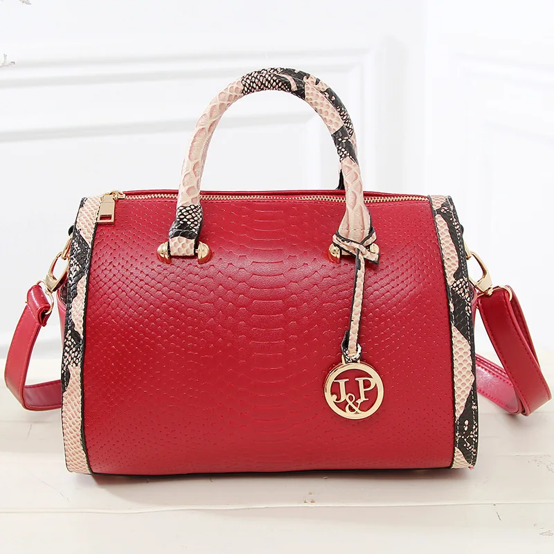 

New snake skin bucket, European and American fashion color, single shoulder shouldered across handbag.