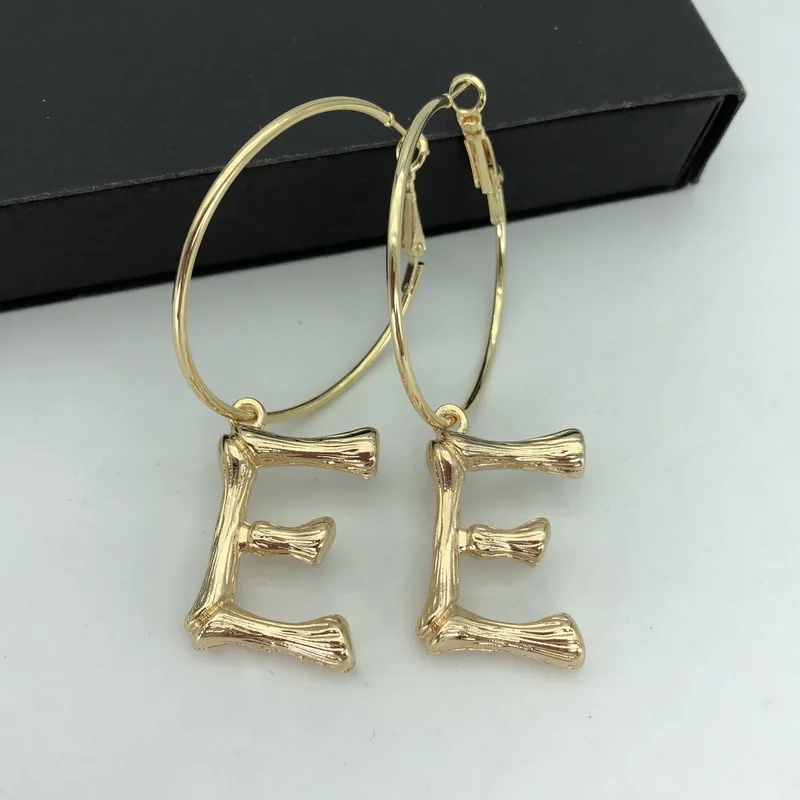 F. J4Z Популярные латинские серьги с буквами для женщин модные A-Z из сплава 26 Bambu Initail серьги-кольца женские серьги-кольца для ушей