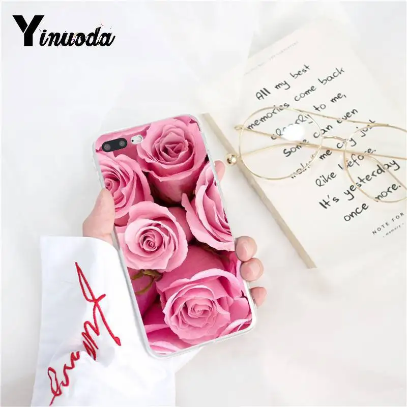 Elegante Rosa Roxo no Vaso