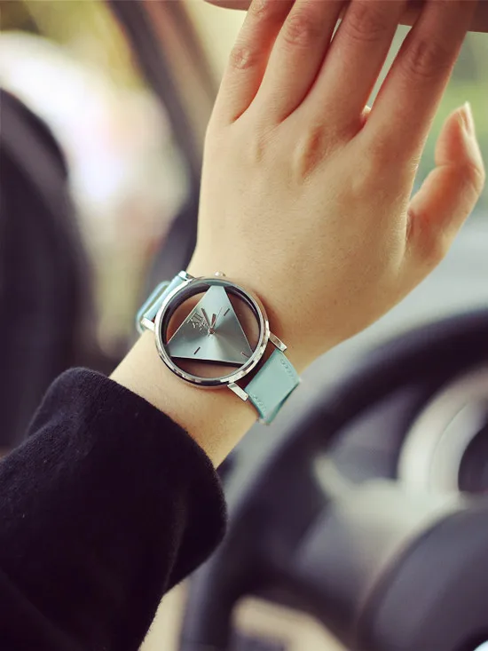Элегантные кварцевые часы Топ бренд кожа для женщин треугольный циферблат часы дамы бизнес наручные часы Relojes Mujer горячие часы - Цвет: Небесно-голубой