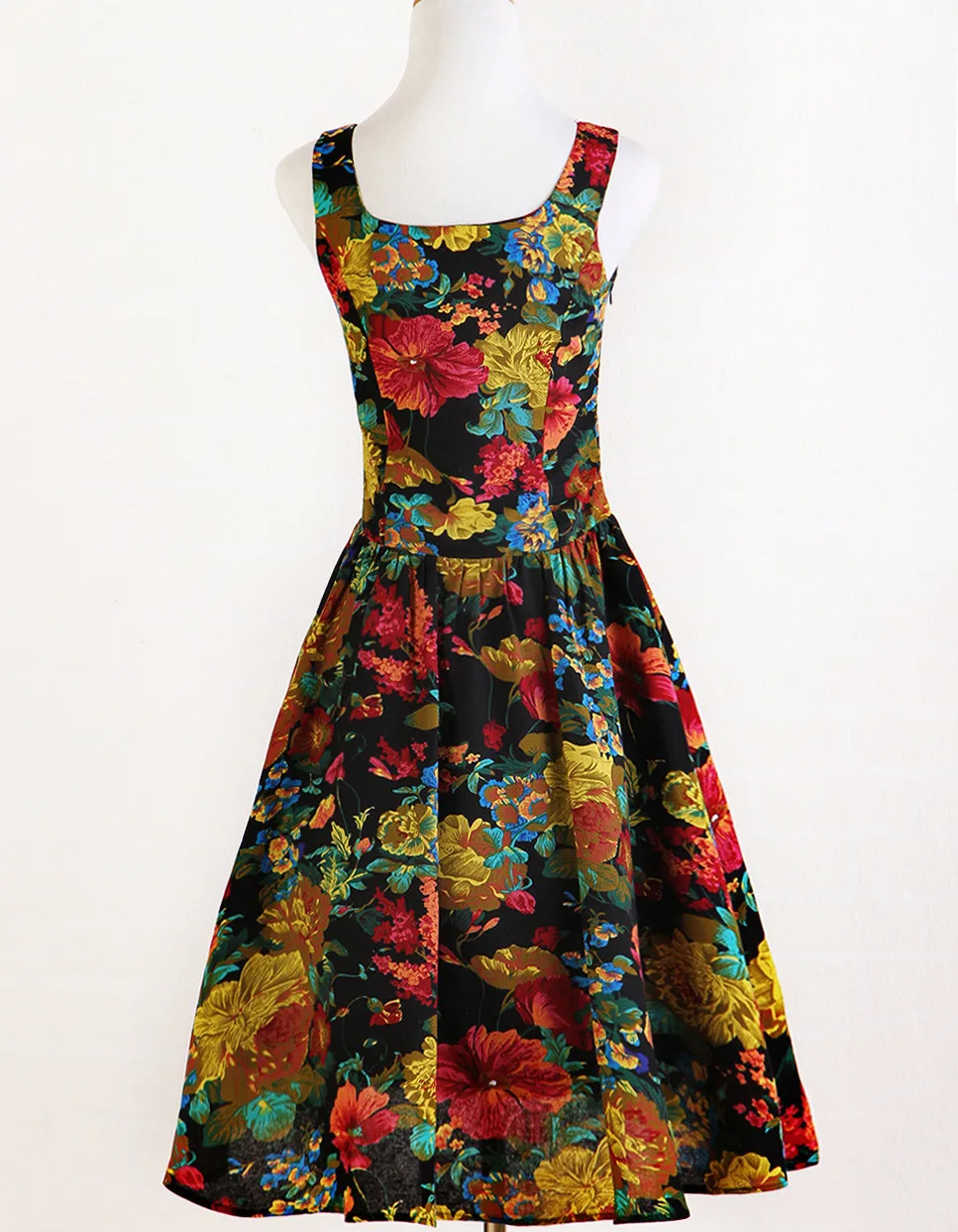 DS117 black magenta roseBack