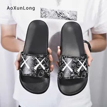Молодежные Для мужчин тапочки новые летние модные тенденции X шлепанцы без задника с открытыми пальцами; Домашние полиуретановые шлепанцы для ношения на улице, повседневные сандалии на плоской подошве, из ЭВА; Нескользящие тапочки