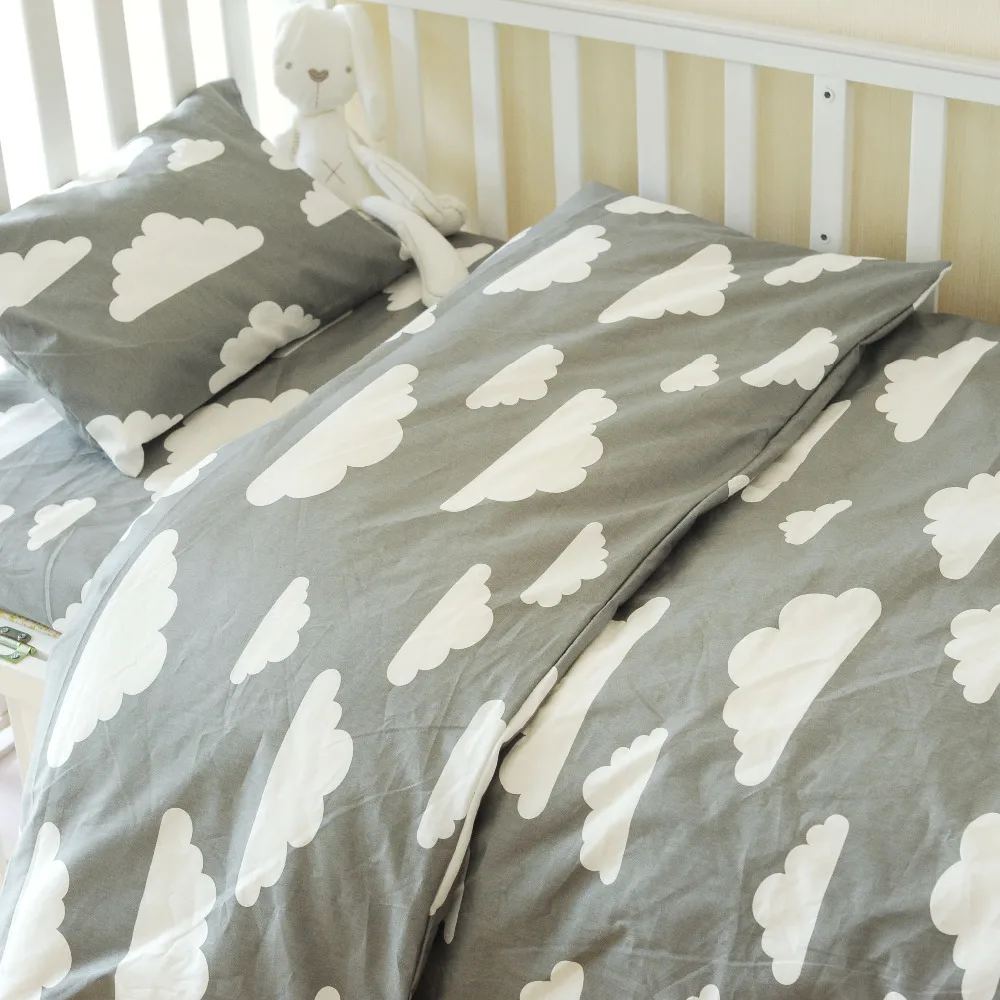 3pcs set Cute clauds baby crib bedding set Nursery bedding Set pillow case bed sheet duvet