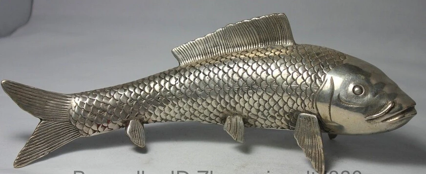 

JP S0524 11" China Chinese Fengshui Silver Fish Animal barracuda Statue sculpture