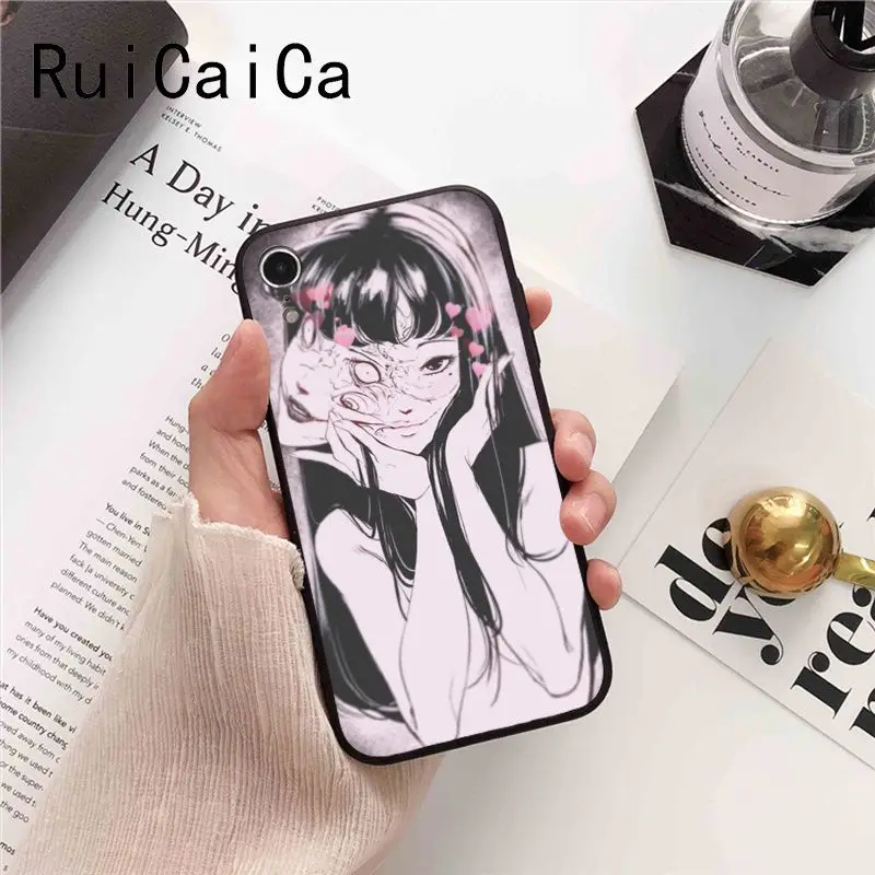 Cartoon eyes Tomie Comic