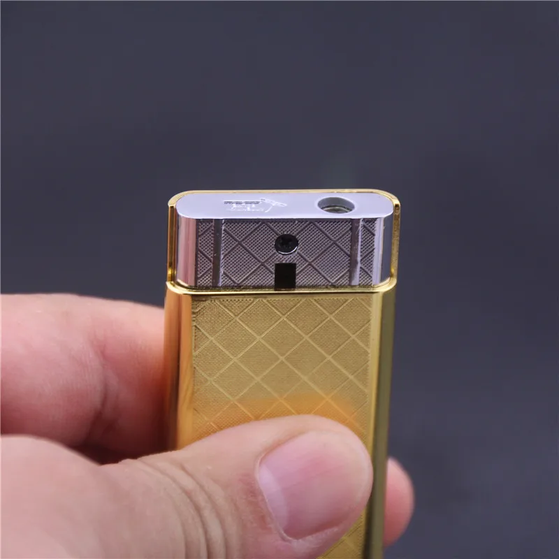 Классическая брендовая зажигалка с матовым покрытием красная газовая