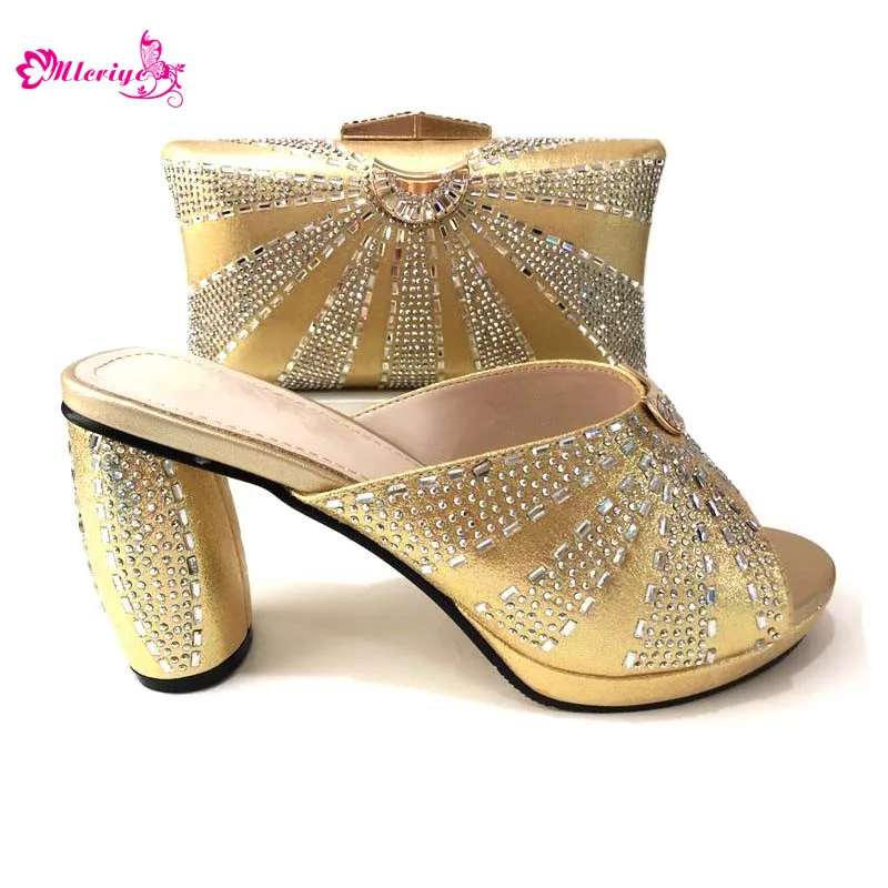 New Arrival Women Shoes and Bags To Match Set for Party Wedding Italian Shoe and Bag Sets High Quality Shoes and Bag Sets 2018 цена New Arrival Women Shoes and Bags To Match Set for Party Wedding Italian Shoe and Bag Sets High Quality Shoes and Bag Sets 2018 цены онлайн