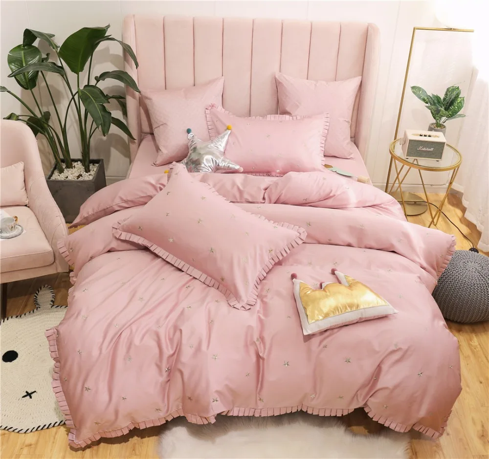 cheap Pink Luxury 80S Egyptian cotton Embroidered Bedding sets Queen King Princess Duvet cover Bed sheet set Pillowcases 4 6pc Flounce