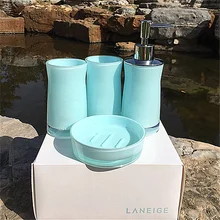 Конфеты цветные Ванная комната набор из 4 Ванная комната туалетных принадлежностей стирка комплект зубная щетка чашка набор акриловые Симпатичные LO861133