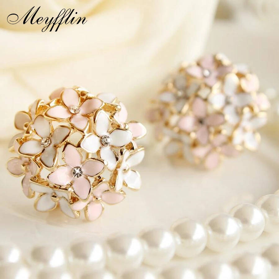 Brincos do parafuso prisioneiro para As Mulheres Do Sexo Feminino 2017 Boucle d’oreille Mujer Bijoux Jóias Brincos Flor do Trevo de Cristal Brinco de Ouro