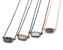 2018 جديد الجوف خارج البسيطة الصغيرة البيضاوي تخريمية مزيج الألوان combain المختنق قلادة المرأة(China)