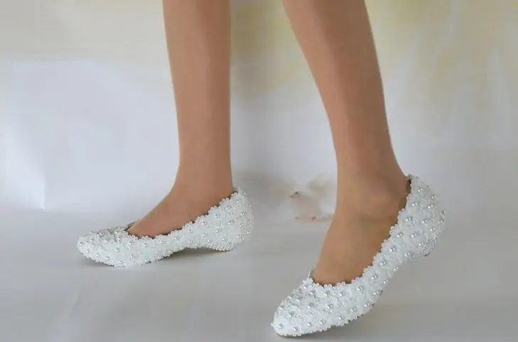 Свадебные туфли большой размер 40 41 42 дизайн: белые женские свадебные туфли свадебные туфли с жемчугом и цветками на шнуровке на низком каблуке TG374