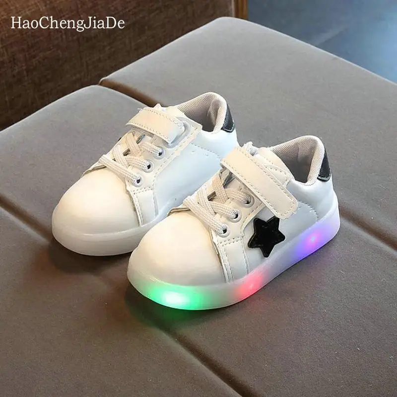 

2018 New Kids Glowing Sneakers Shoes Spring Autumn Breather Children Casual Shoes LED Light Sport With Light Baby Boys Shoes