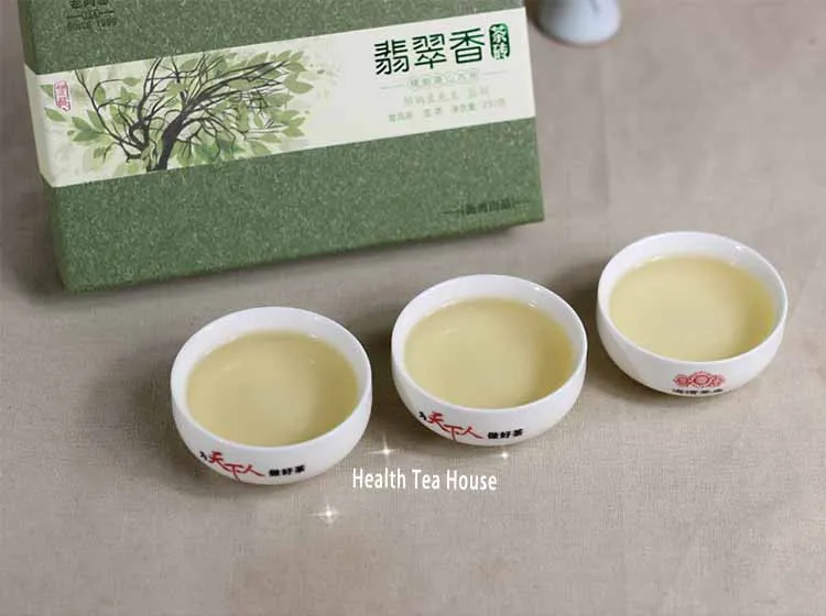 Haiwan Высший сорт Изумрудный благовония Shen Pu'er кирпич использовать древние деревья материал Юньнань старый товарный Состаренный сырой чай пуэр 250 г