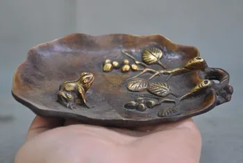 

Christmas Old Chinese bronze Gilt frog Golden Toad hoptoad spittor Pen wash Ashtray statue Halloween