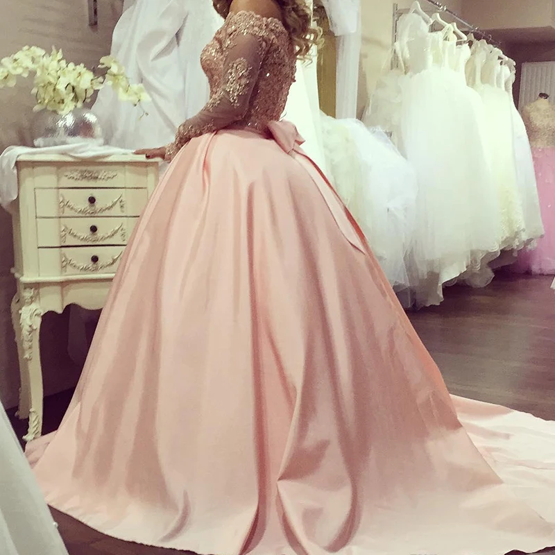 Alluring Plus Size Ball Gown Prom Dresses Bateau Neck Long Sleeves Crystal Appliques Satin Blush Pink Sparkly Evening Gowns Formal Dresses 143 (1) 5