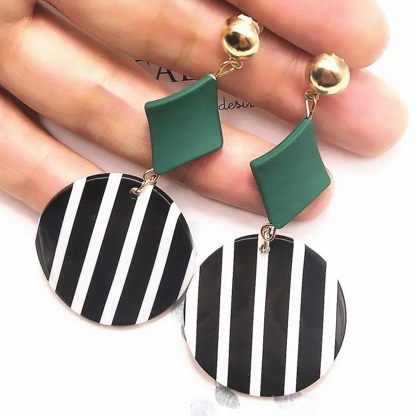 

New Black White Big Round Earrings For Women Korean Gold Long Dangle Square Earrings 2019 Statement Drop Earrings
