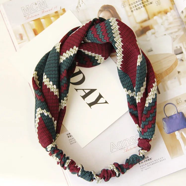 

Original Fashion Retro Red Green Lines Hit Color Spring Autumn Contracted Temperament Hair Band Fresh Cloth Art Headband Hairpin