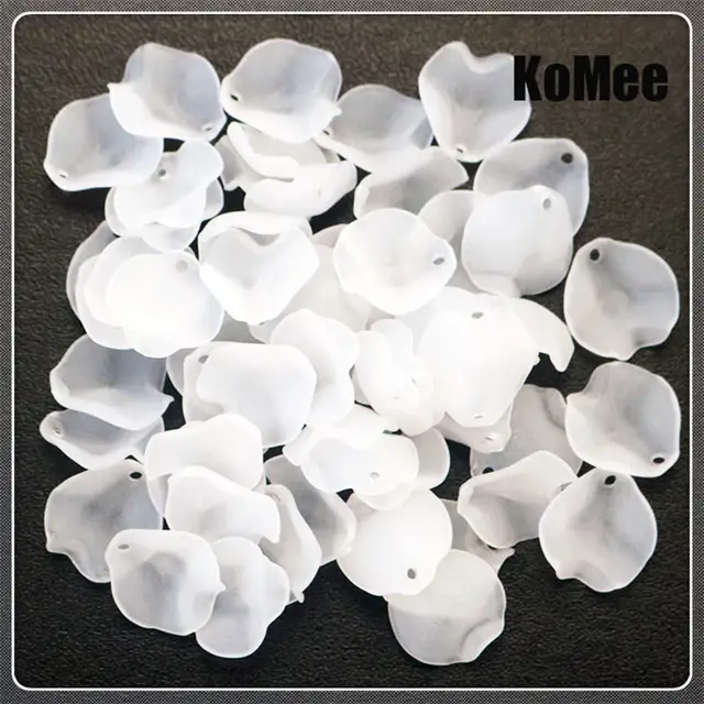 15 Vintage beads leaf shape frosted white lucite 22mmX15mm