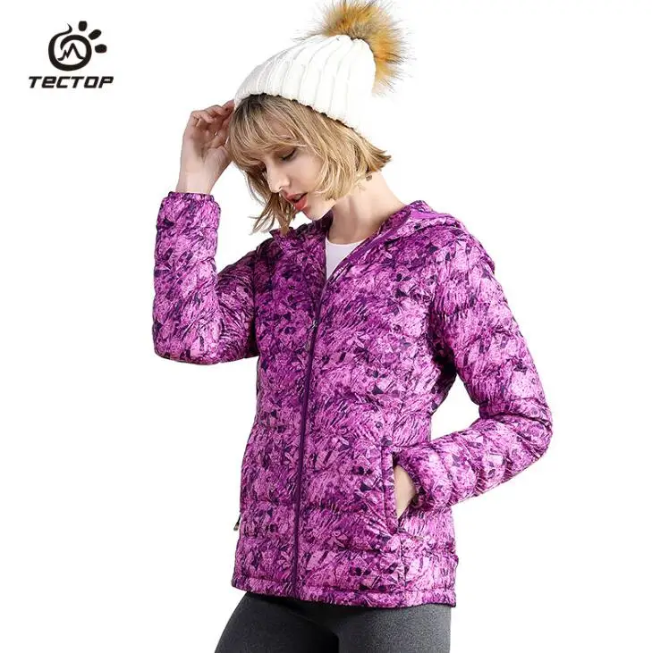 Зимние женские куртки из полиэфирного волокна, легкие куртки с капюшоном, походные, ветрозащитные, теплые, камуфляжные пуховики - Цвет: PURPLE