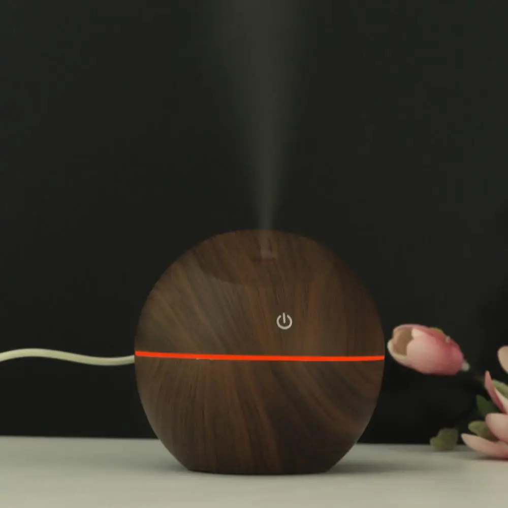 

Wood grain trophy mini air purifier, water purification air must be portable USB essential oil diffuser, suitable for home use
