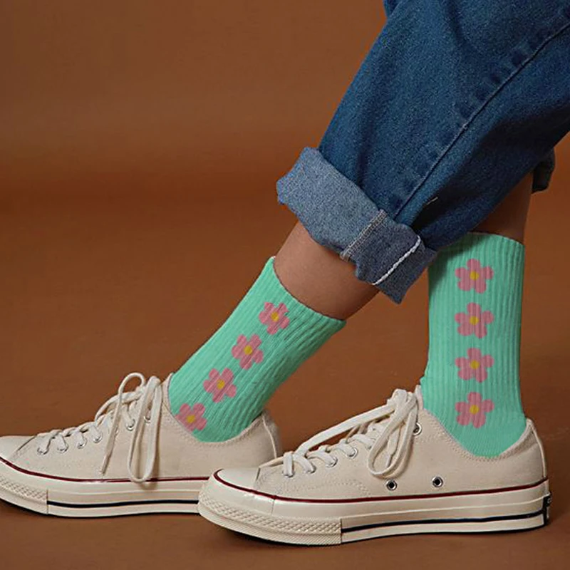 

harajuku women cute socks funny streetwear Hip hop korean style pink FLOWER kawaii black fashion cotton novelty cool socks 1pair