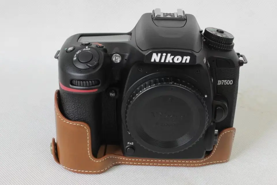 Чехол из искусственной кожи для камеры, Нижняя крышка, Половина корпуса, сумка для Nikon D7500, кофе, черный, коричневый, с батарейным отсеком