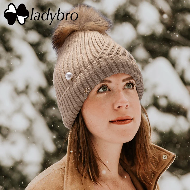Ladybro зимняя женская шапка вязаная Толстая велюровая шапочки бини жемчужная бабочка бриллиант Настоящий мех помпон шляпа женская
