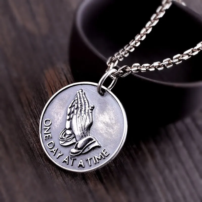 

Personality Silver Pintai Silver Jewelry Wholesale S925 Silver Jewelry Personality Seiko Hand Pendant for Men and Women