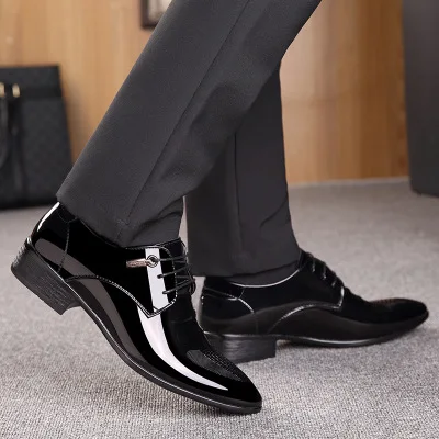 

2019 Spring New Men's Business Shoes Men's Dress Fashion Pointed Toe Black Shoe Patent Leather Formal Party Shoe Autumn Summer
